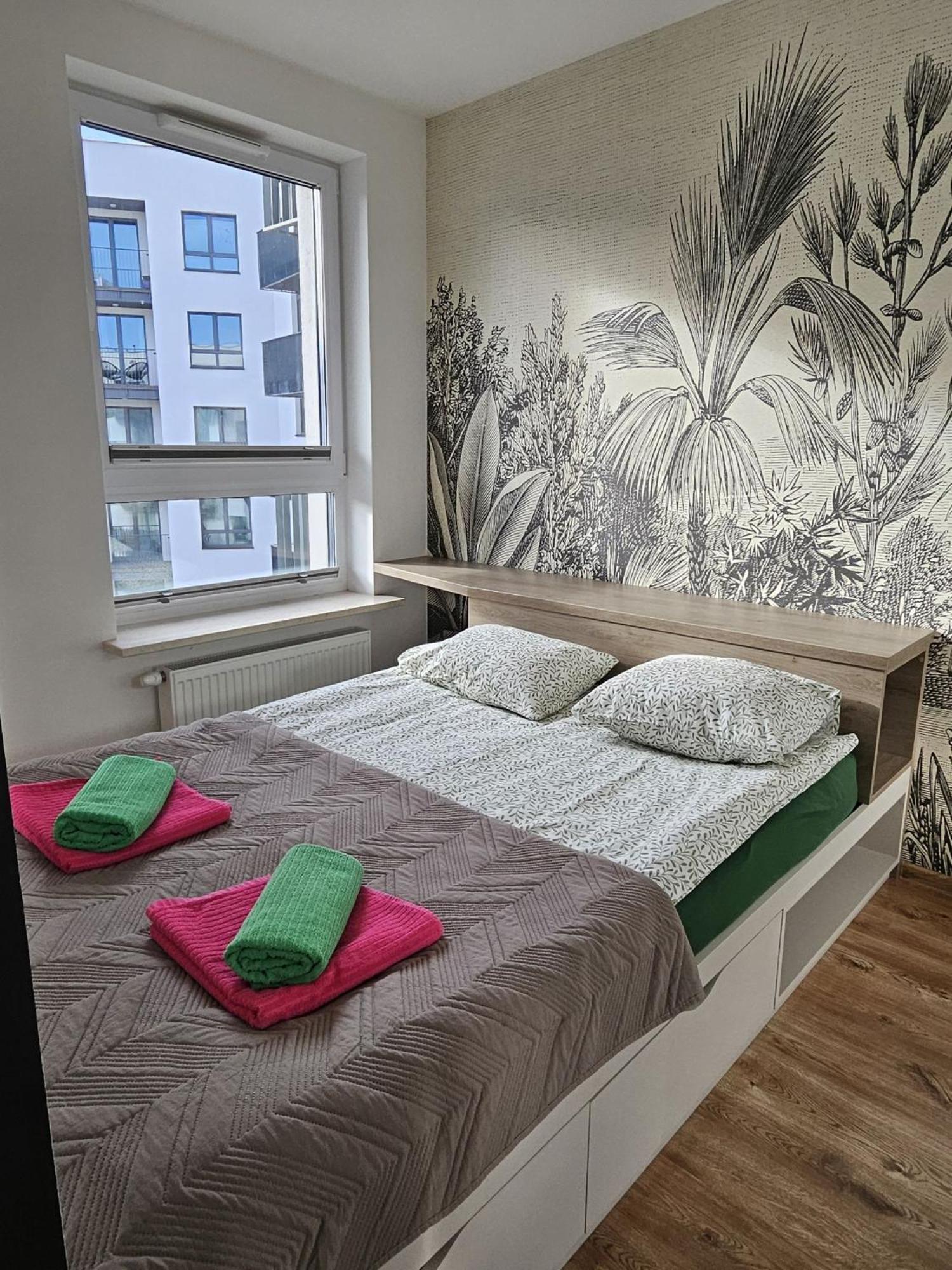 Urban Jungle Apartament Wenus ビャウィストク エクステリア 写真